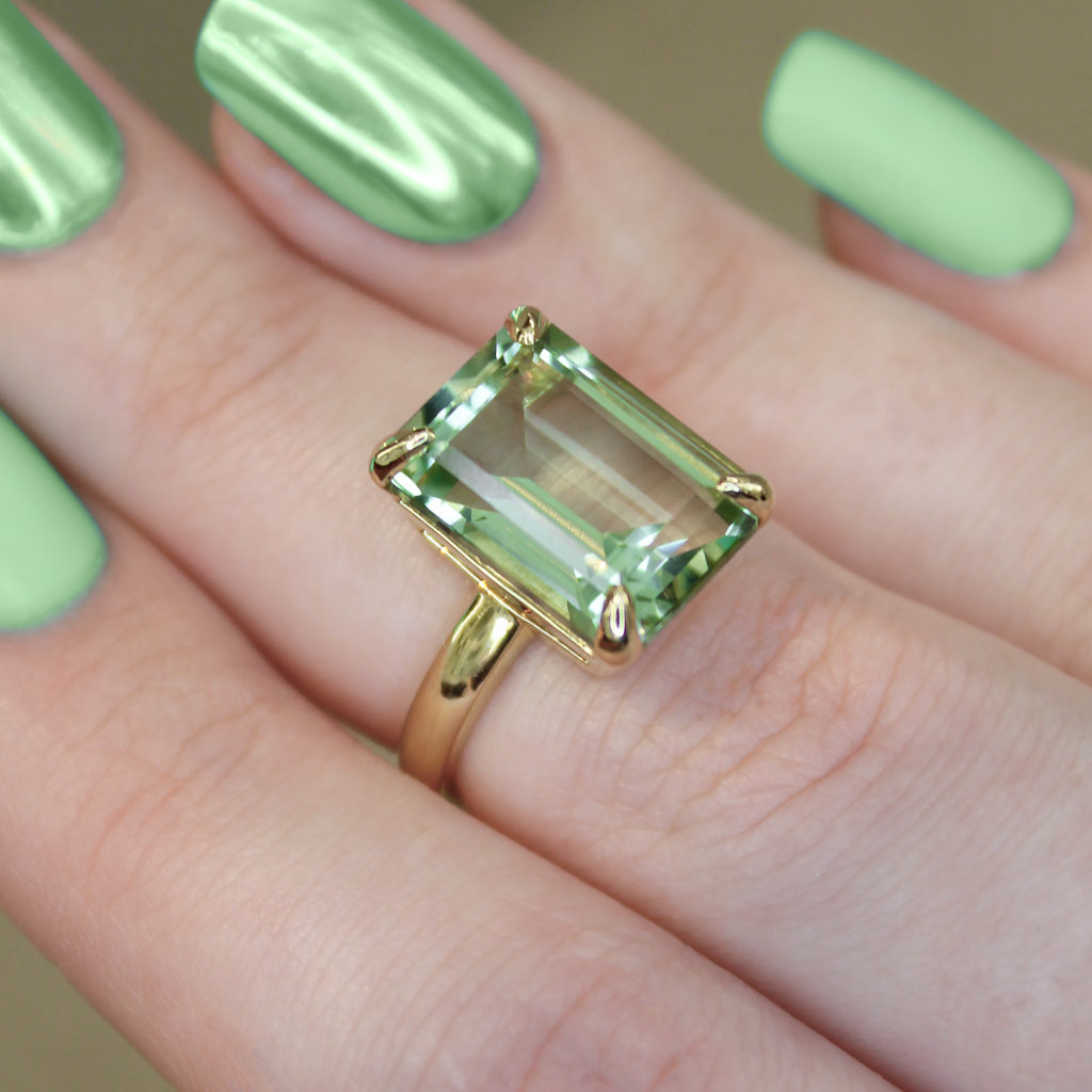 Green Amethyst 9ct. Yellow Gold Ring Hallmarks Jewellers